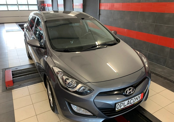 Hyundai I30 cena 34500 przebieg: 187000, rok produkcji 2013 z Narol małe 79